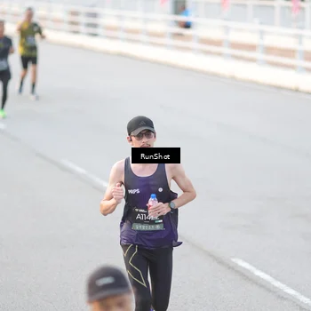 Runner Photo 6817995