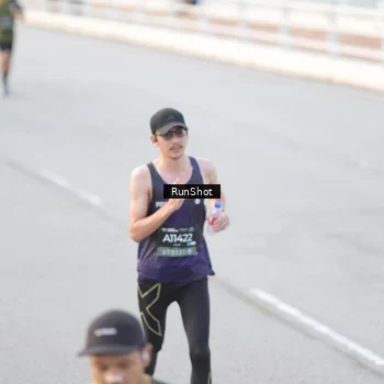 Runner Photo 6818007