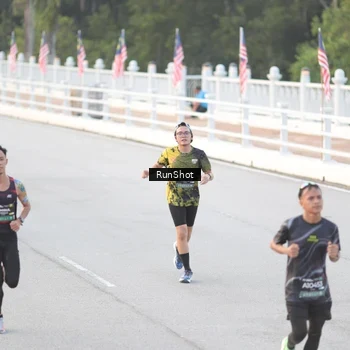 Runner Photo 6818034