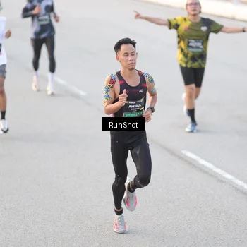 Runner Photo 6818054