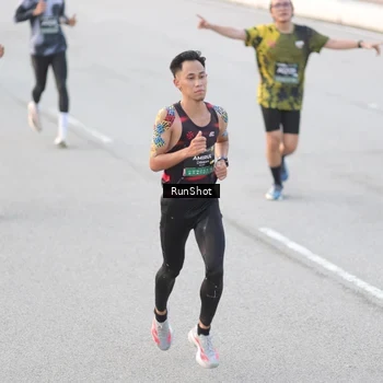 Runner Photo 6818055