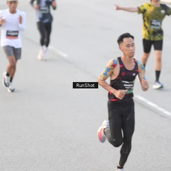 Runner Photo 6818056