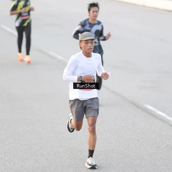 Runner Photo 6818071