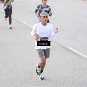 Runner Photo 6818073