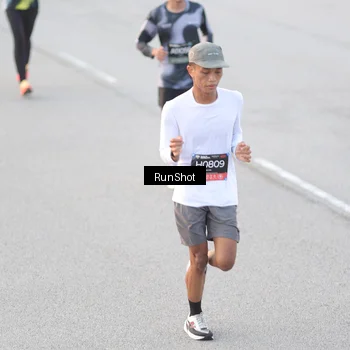 Runner Photo 6818080