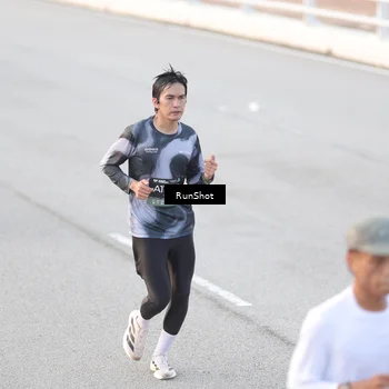 Runner Photo 6818087