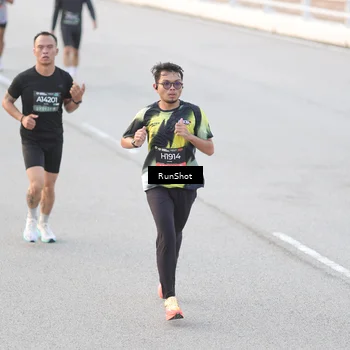 Runner Photo 6818096