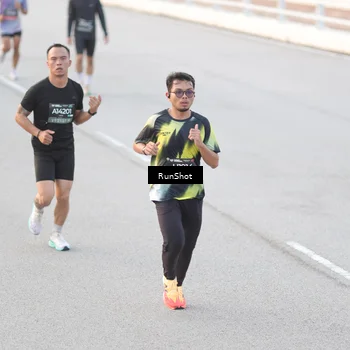 Runner Photo 6818097