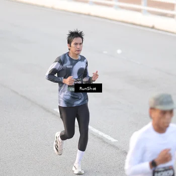 Runner Photo 6818099