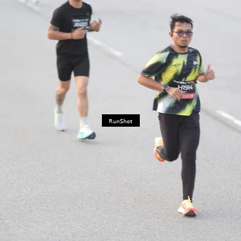Runner Photo 6818109