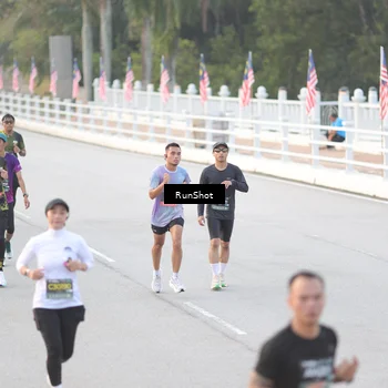 Runner Photo 6818113
