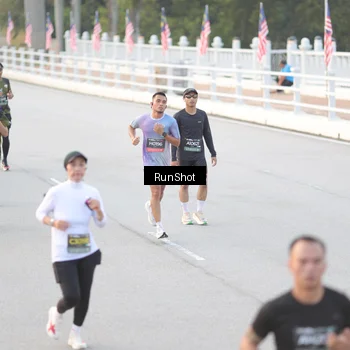 Runner Photo 6818119