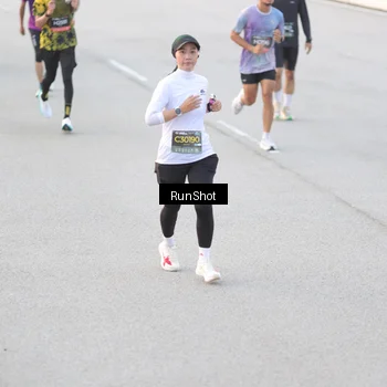 Runner Photo 6818126