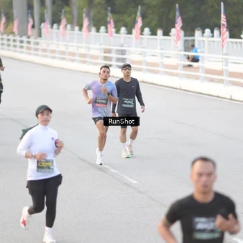 Runner Photo 6818138
