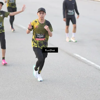Runner Photo 6818163