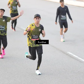 Runner Photo 6818168