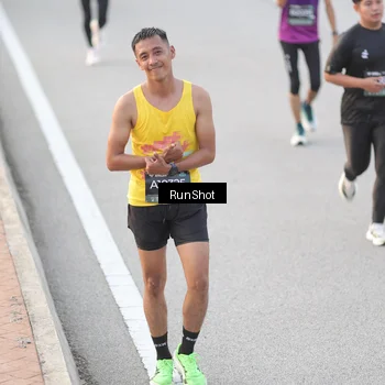 Runner Photo 6818196