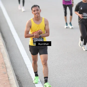 Runner Photo 6818197