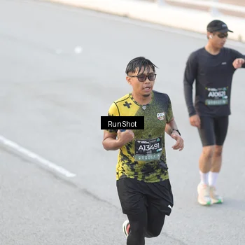 Runner Photo 6818206