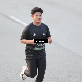 Runner Photo 6818213