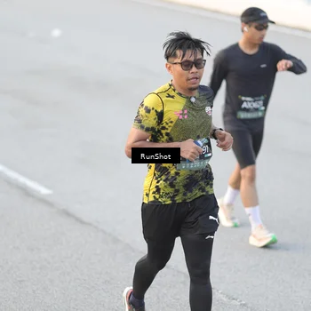 Runner Photo 6818216