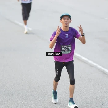 Runner Photo 6818229