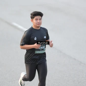 Runner Photo 6818238