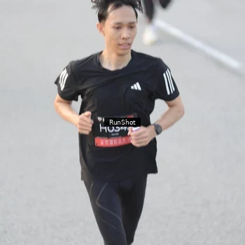Runner Photo 6818247