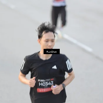 Runner Photo 6818260