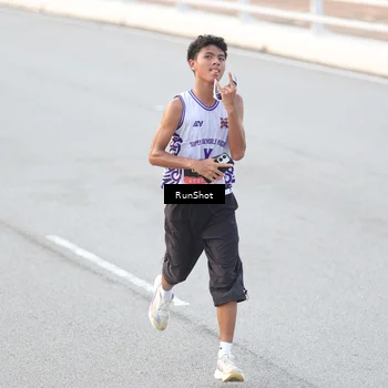 Runner Photo 6818261