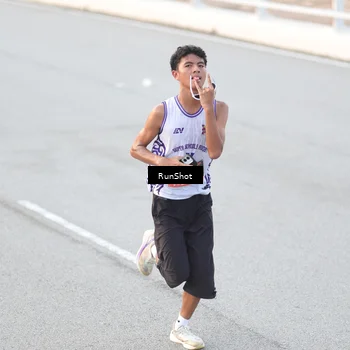 Runner Photo 6818262