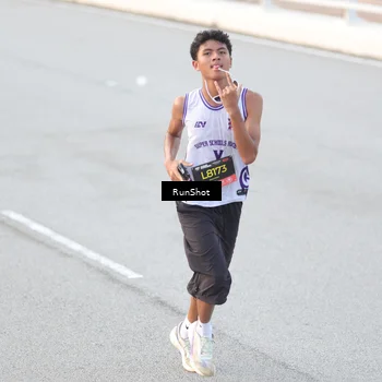 Runner Photo 6818265