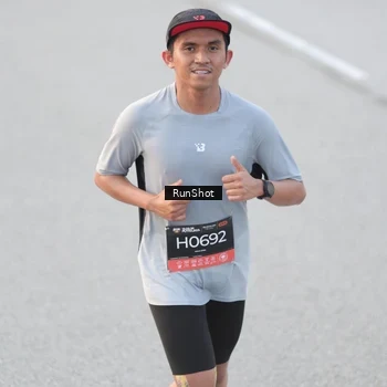 Runner Photo 6818273
