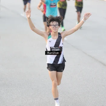 Runner Photo 6818278