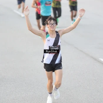 Runner Photo 6818283
