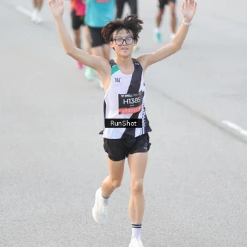Runner Photo 6818285