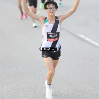 Runner Photo 6818288