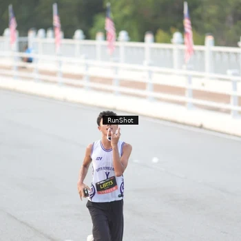 Runner Photo 6818292