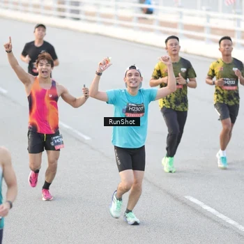 Runner Photo 6818295