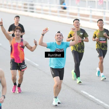 Runner Photo 6818314