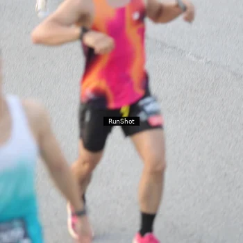 Runner Photo 6818326