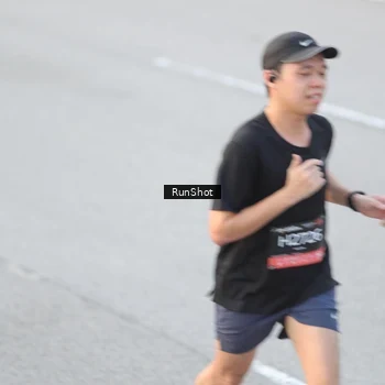Runner Photo 6818345