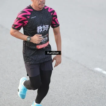 Runner Photo 6818364