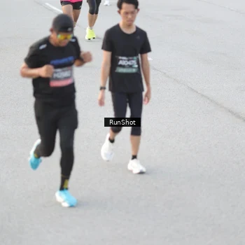Runner Photo 6818370