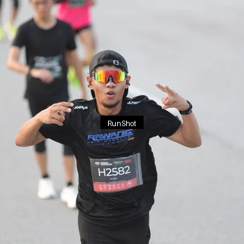 Runner Photo 6818388