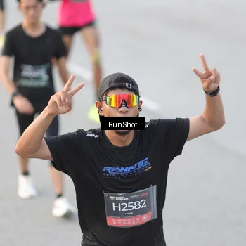 Runner Photo 6818390
