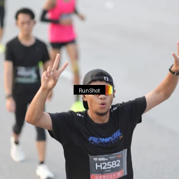 Runner Photo 6818391