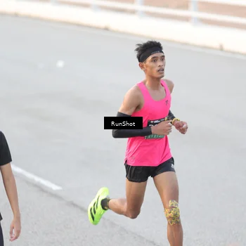 Runner Photo 6818396