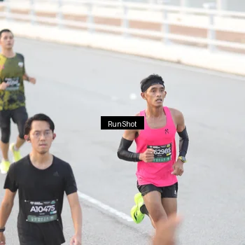 Runner Photo 6818397