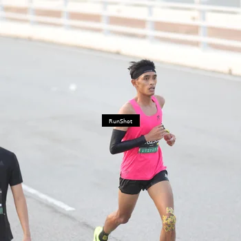 Runner Photo 6818398